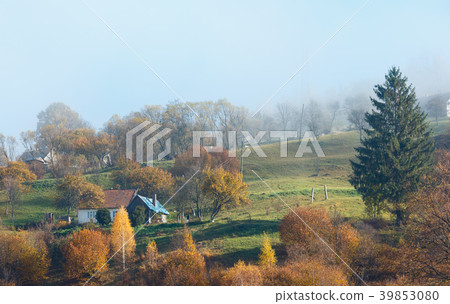 Morning autumn Carpathian mountains, Ukraine Morning autumn Carpathian mountains, Ukraine 39853080