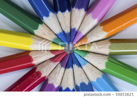 Colored pencils arranged in various colors Colored pencils arranged in various colors 39853625