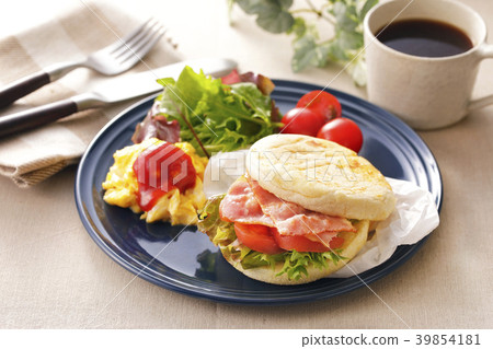 BLT muffin sand 39854181