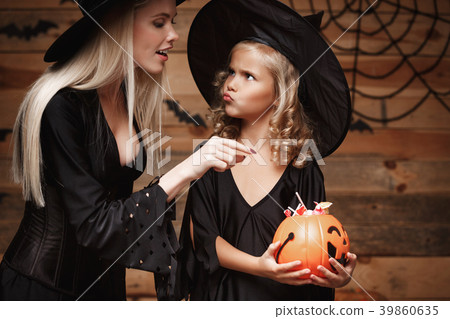 Halloween Concept - beautiful caucasian mother 39860635