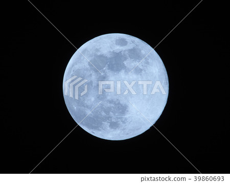 藍月亮（2018年3月31日）一個月內的第二次滿月 39860693