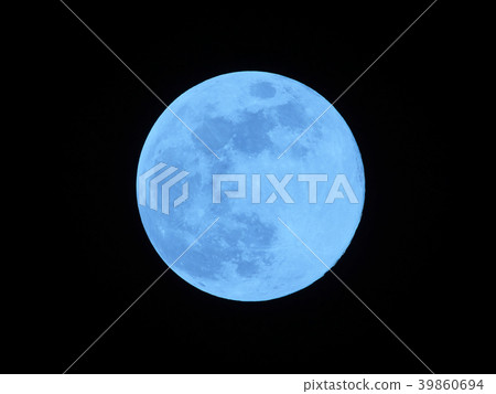 藍月亮（2018年3月31日）一個月內的第二次滿月 39860694