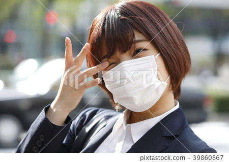 戴著面具的女商人 戴著面具的女商人 39860867