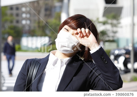 戴著面具的女商人 戴著面具的女商人 39860876