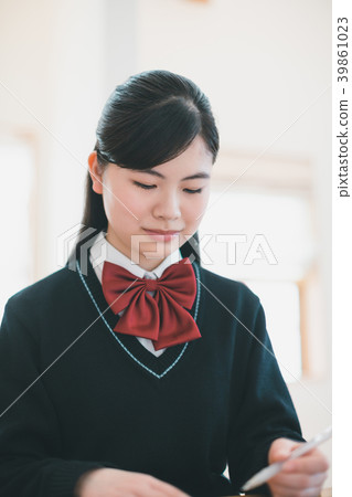 study, studying, female 39861023