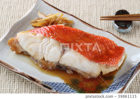Boiled of red snapper 39861115