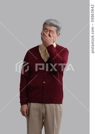 亞洲人的面部表情，資深，中年，資深，特寫鏡頭，健康，印象，情感 39863642