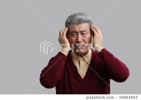 亞洲人的面部表情，資深，中年，資深，特寫鏡頭，健康，印象，情感 39863683