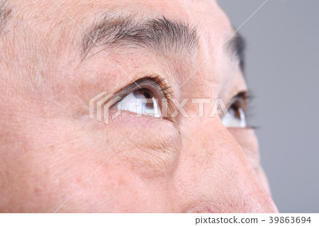 Asian man's facial expression, senior, middle-aged, senior, close-up, health, impression, emotion 39863694