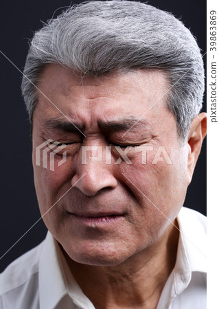 Asian man's facial expression, senior, middle-aged, senior, close-up, health, impression, emotion Asian man's facial expression, senior, middle-aged, senior, close-up, health, impression, emotion 39863869