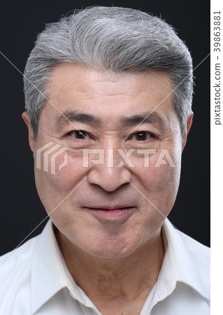 亞洲人的面部表情，資深，中年，資深，特寫鏡頭，健康，印象，情感 39863881