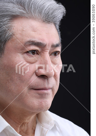 Asian man's facial expression, senior, middle-aged, senior, close-up, health, impression, emotion Asian man's facial expression, senior, middle-aged, senior, close-up, health, impression, emotion 39863890