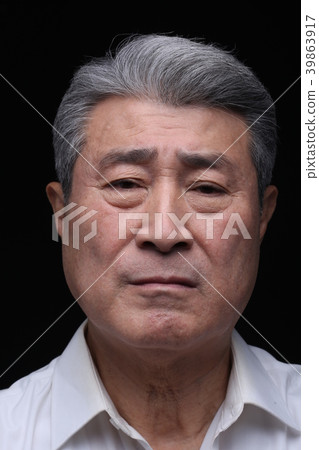 亞洲人的面部表情，資深，中年，資深，特寫鏡頭，健康，印象，情感 39863917