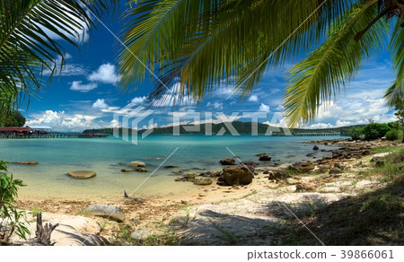 Tropical beach of Saracen Bay, Koh Rong Samloem Tropical beach of Saracen Bay, Koh Rong Samloem 39866061