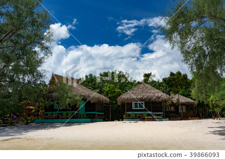 Bungalows on tropical beach, Koh Rong Samloem Bungalows on tropical beach, Koh Rong Samloem 39866093