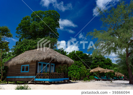 Bungalows on tropical beach, Koh Rong Samloem Bungalows on tropical beach, Koh Rong Samloem 39866094