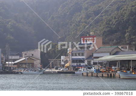 View Miho Shrine, an Important Cultural Property in Matsue City from Miho Seki Fishing Port 39867018