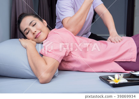 Spa and Thai massage, relaxing and healthy Spa and Thai massage, relaxing and healthy 39869934