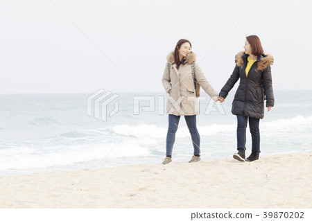 夫婦，朋友，約會，海，海灘，江陵，江原道 39870202