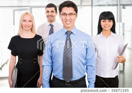 Group of business people 39871395