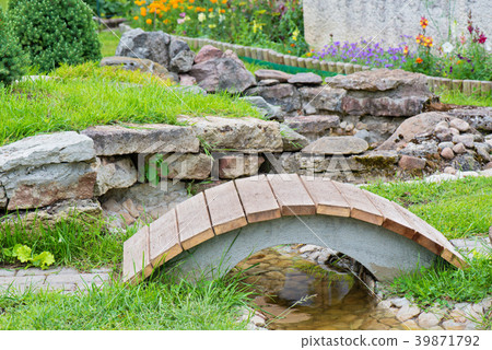 Modern garden design 39871792