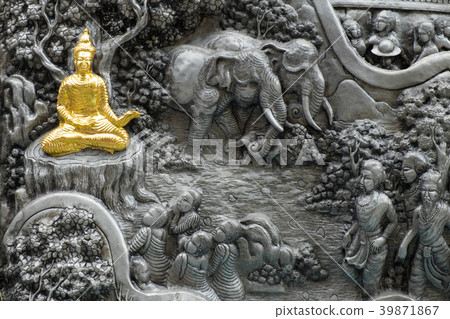 Buddhist history on the walls of silver chapel. Buddhist history on the walls of silver chapel. 39871867