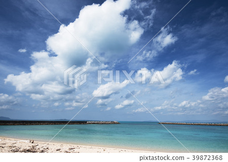 Scenery of the west beach (Kuroshima) 39872368