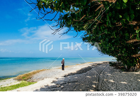 Beach and blue sea on Taketomi, Okinawa, Japan 39875020