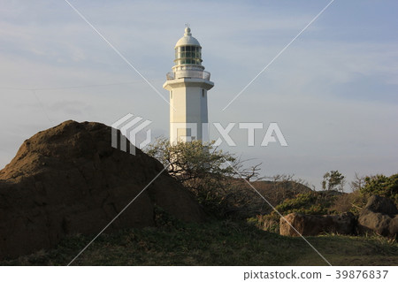 燈塔** +燈塔+ ** 39876837