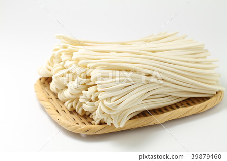 Noodles, half-baked udon, colander filling 39879460