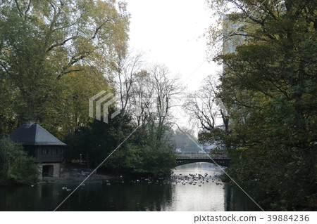 Düsseldorf Düsseldorf 39884236