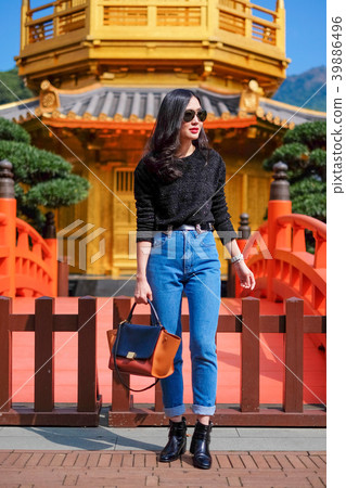 Young woman at Nan Lian Garden, Hong Kong Young woman at Nan Lian Garden, Hong Kong 39886496