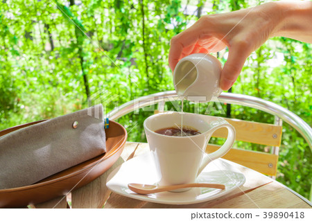 Coffee break terrace green back Coffee break terrace green back 39890418