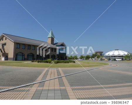 Donburi Kaikan and Sella Techno Toki (June 2017, Toki City, Gifu Prefecture Station on the Road "Toki Mino Yaki Highway") 39896347