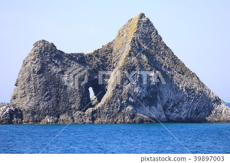 Window rock in Kamine Uchimura Window rock in Kamine Uchimura 39897003