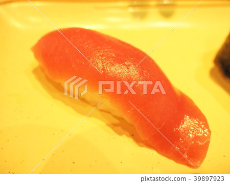 Sushi tuna handful tuna bowl Sushi tuna handful tuna bowl 39897923