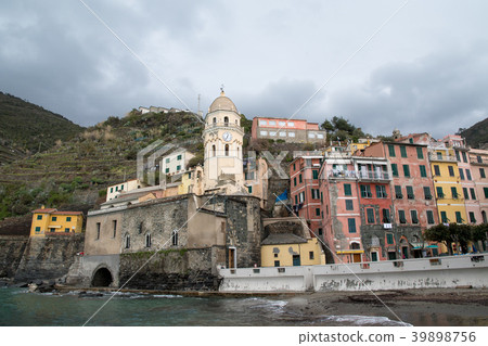 Cinque Terre (Liguria, Italy) Vernazza cityscape Cinque Terre (Liguria, Italy) Vernazza cityscape 39898756