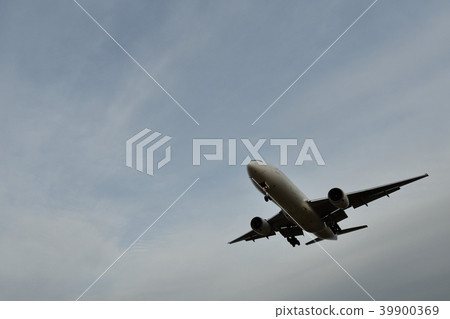 Airplane just before landing 39900369
