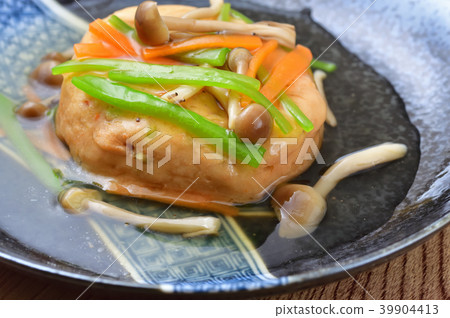 Anchovy vegetable sauce 39904413