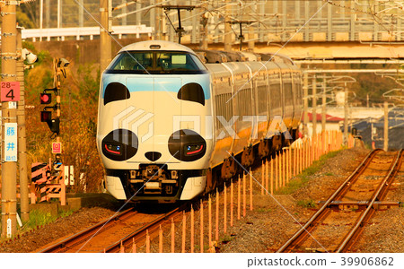 Panda Kuroshio No. JR 287 Panda face Express Train Kuroshio 73 Panda Kuroshio No. JR 287 Panda face Express Train Kuroshio 73 39906862