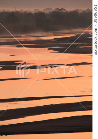 從錦鯉河口的日出 39906951