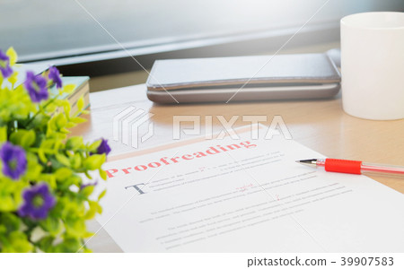 proofreading paper on table 39907583