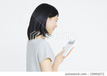 Woman with a calculator Woman with a calculator 39908072