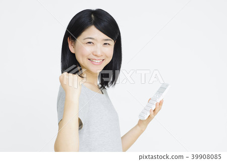 有計算器的婦女 39908085