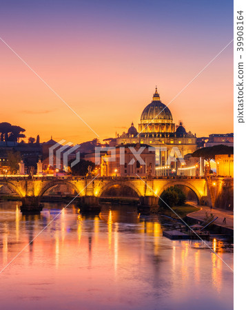 Rome, Italy with St Peter Basilica of the Vatican Rome, Italy with St Peter Basilica of the Vatican 39908164