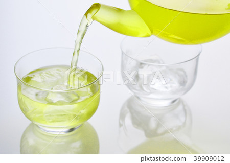 Green tea and herbal tea 39909012