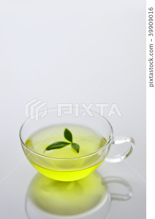 Green tea and herbal tea Green tea and herbal tea 39909016