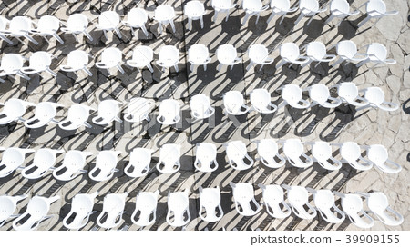 Empty chairs view from above, audience concept. Empty chairs view from above, audience concept. 39909155