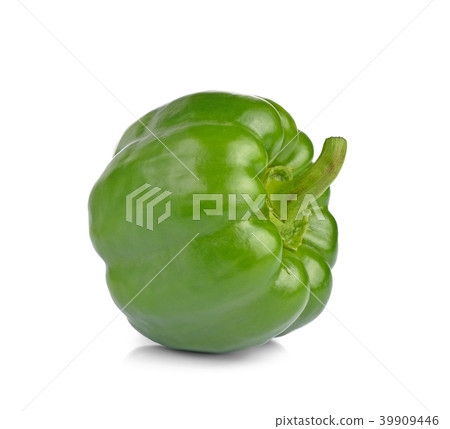 sweet green pepper isolated on white background sweet green pepper isolated on white background 39909446