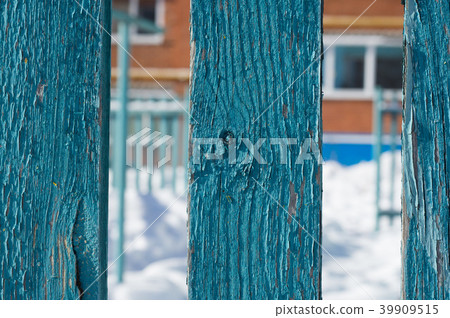 Rustic texture of old  painted  fence closeup 39909515